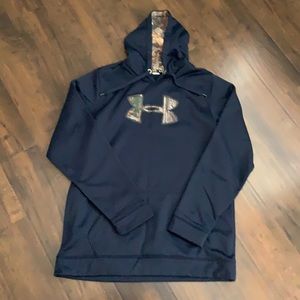 Under Armor Sweatshirt